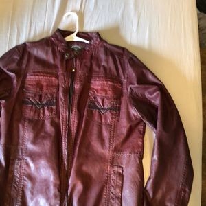 Size medium buckle jacket.